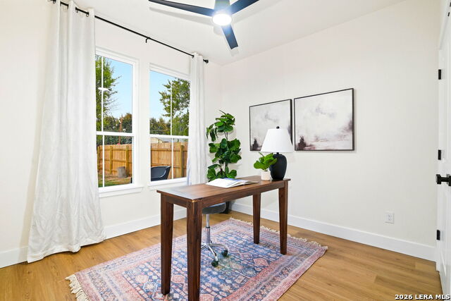 Listing photo id 2 for 1801 W Southcross Blvd