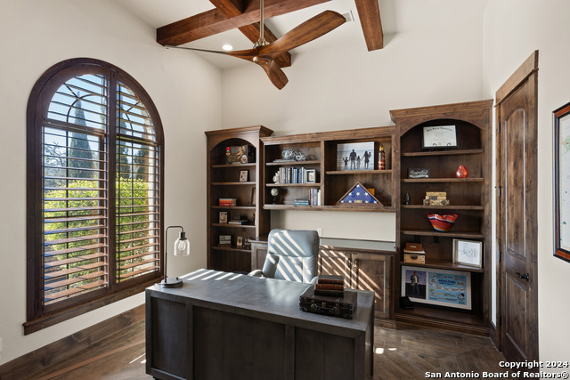 Image 12 of 50 For 104 Falcon Crst