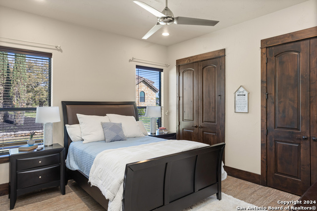 Image 28 of 50 For 104 Falcon Crst