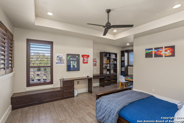 Image 31 of 50 For 104 Falcon Crst