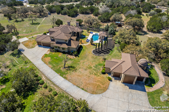 Image 43 of 50 For 104 Falcon Crst