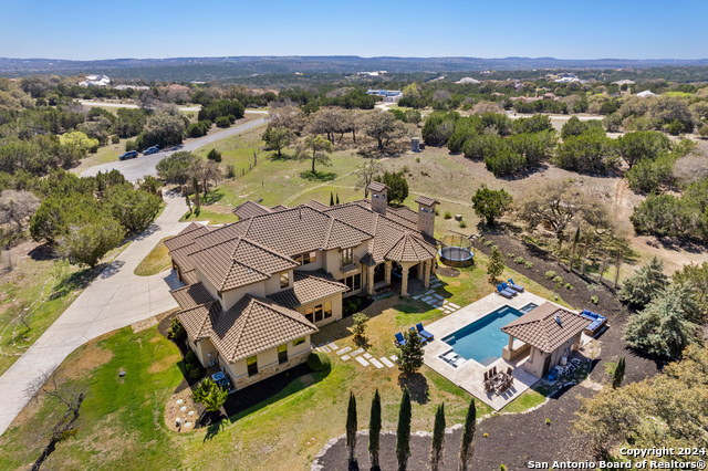 Image 47 of 50 For 104 Falcon Crst