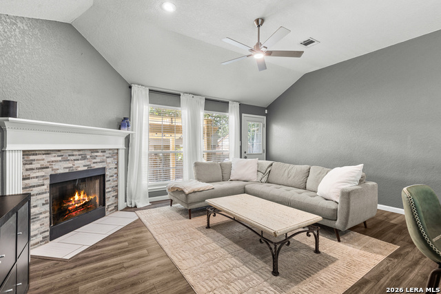 Image 12 of 33 For 5822 Cedar Path