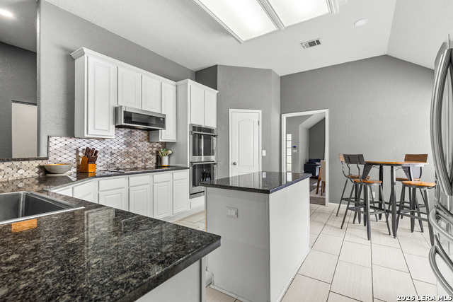 Image 7 of 33 For 5822 Cedar Path