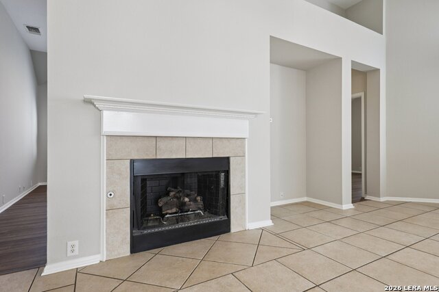 Image 10 of 50 For 4723 River Rock