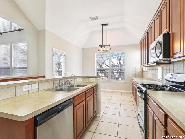 Image 17 of 50 For 4723 River Rock