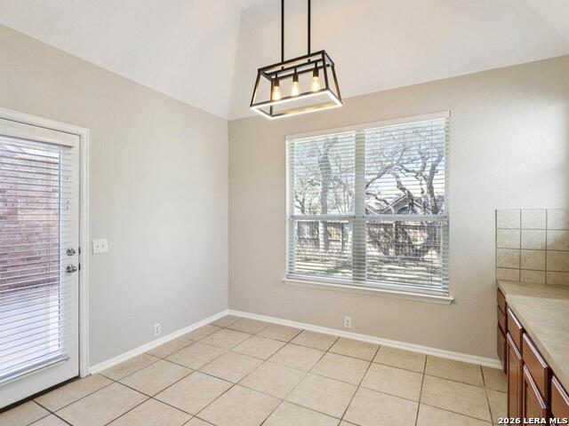 Image 20 of 50 For 4723 River Rock