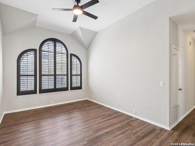 Image 25 of 50 For 4723 River Rock