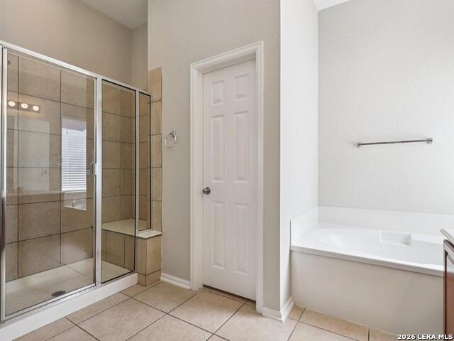 Image 36 of 50 For 4723 River Rock