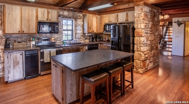 Image 8 of 35 For 2951 Fall Creek Rd