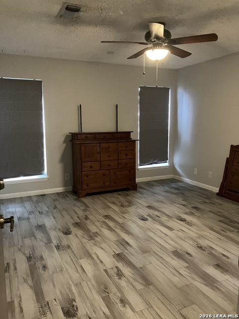 Image 3 of 18 For 11303 Vance Jackson  A5