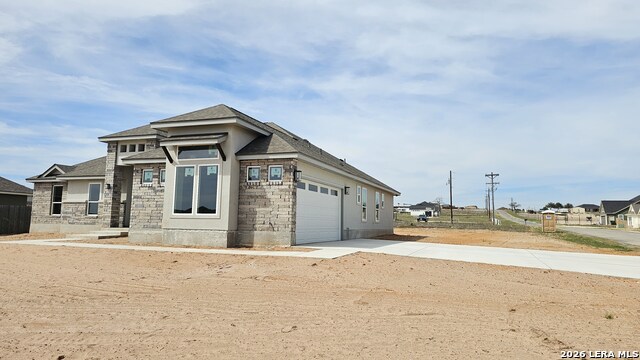 Image 3 of 42 For 105 Oakmont Ln