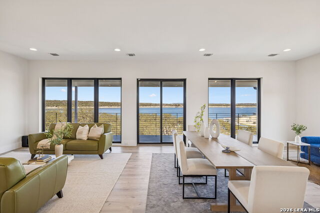 Image 20 of 49 For 1521 Chipmunk