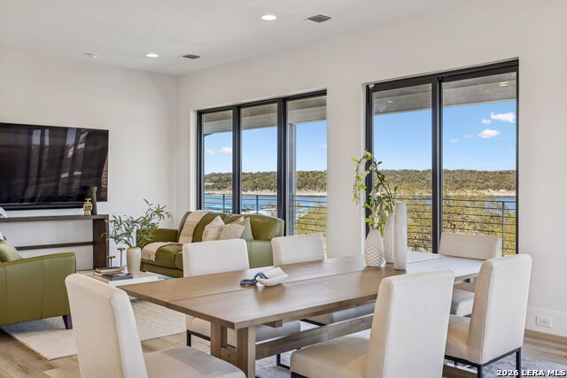 Image 23 of 49 For 1521 Chipmunk