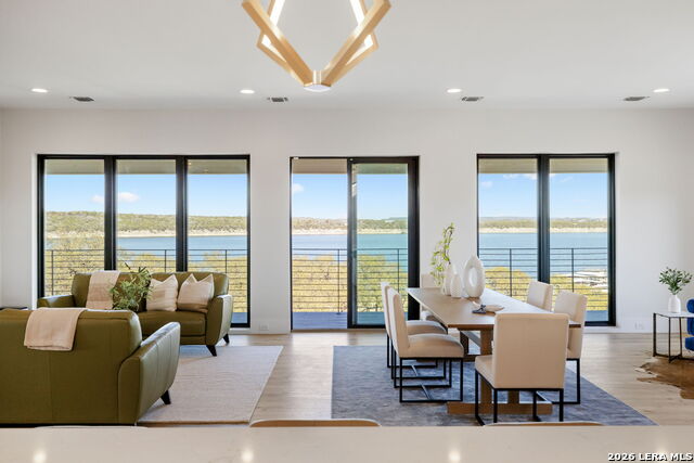 Image 27 of 49 For 1521 Chipmunk