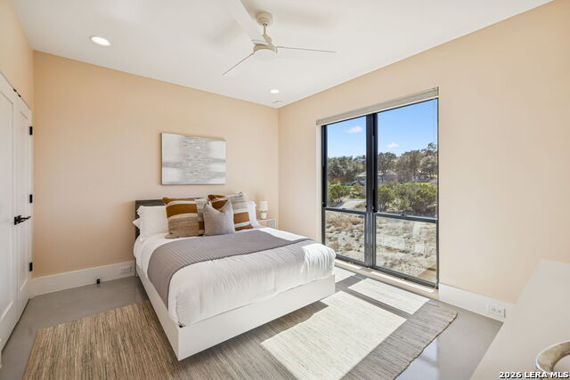 Image 28 of 49 For 1521 Chipmunk