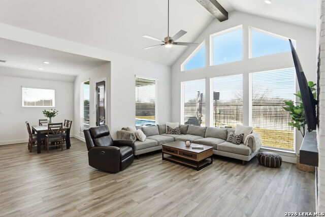 Image 12 of 47 For 405 Corwin  