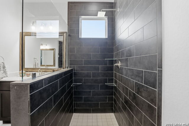 Image 25 of 47 For 405 Corwin  