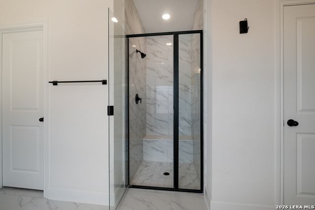 Image 18 of 29 For 8735 Shady Gate