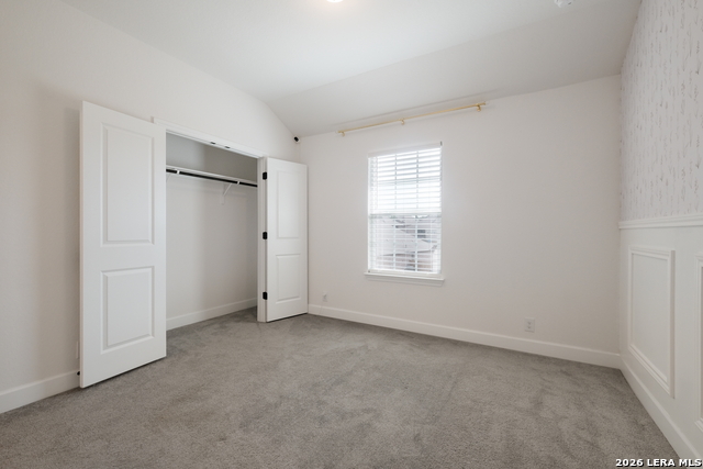 Image 21 of 29 For 8735 Shady Gate