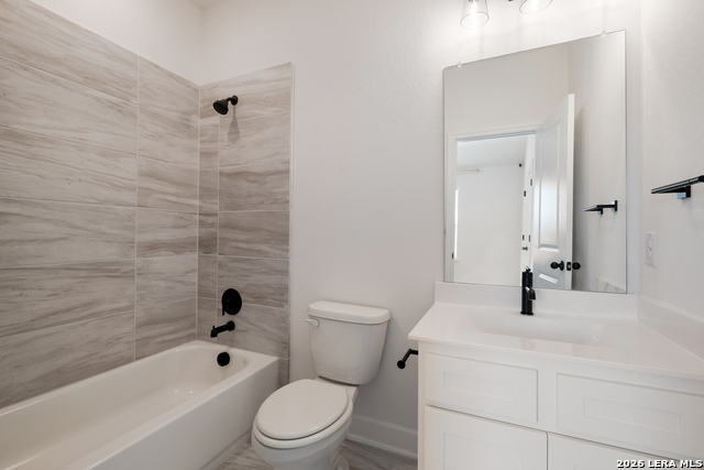 Image 22 of 29 For 8735 Shady Gate