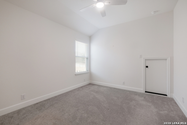 Image 24 of 29 For 8735 Shady Gate