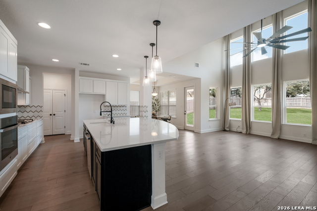 Image 9 of 29 For 8735 Shady Gate