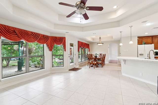 Image 12 of 66 For 718 Park Shores