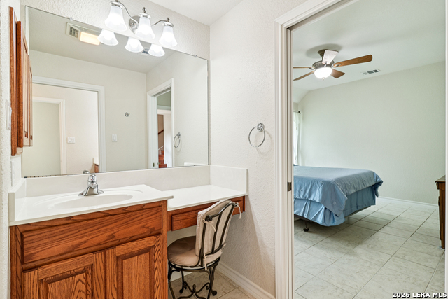 Image 28 of 66 For 718 Park Shores