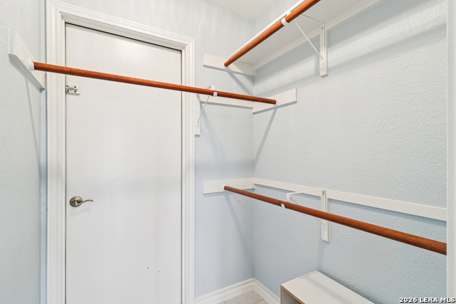 Image 36 of 66 For 718 Park Shores