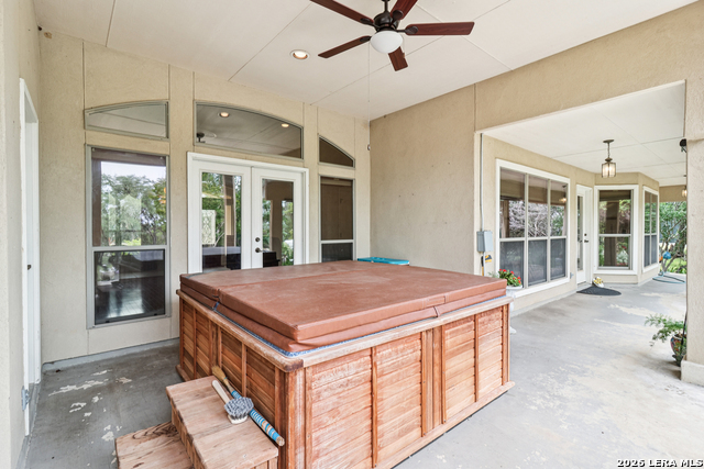 Image 39 of 66 For 718 Park Shores