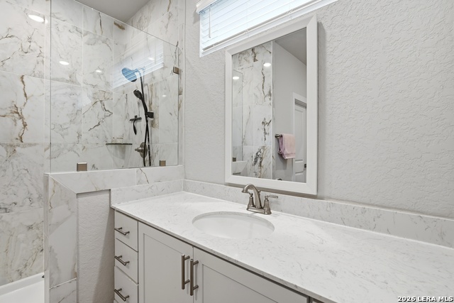 Image 17 of 33 For 8851 Oakland  10