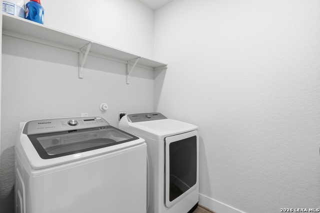 Image 18 of 33 For 8851 Oakland  10