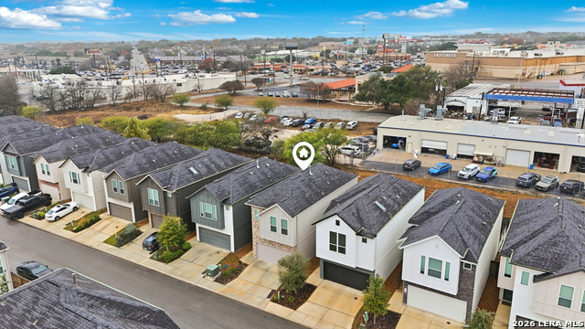 Image 2 of 33 For 8851 Oakland  10