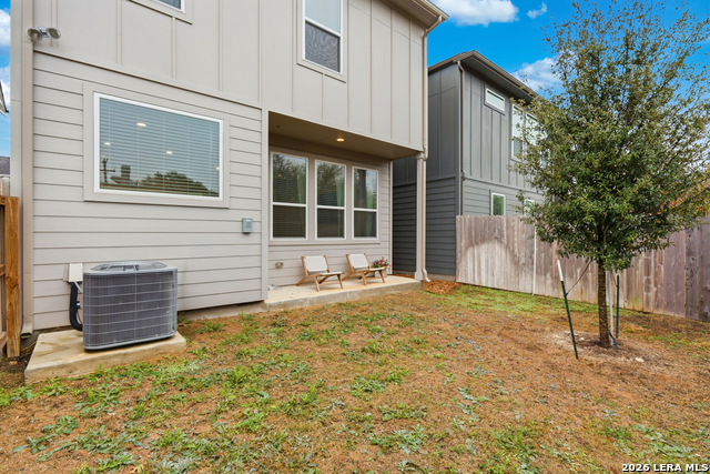 Image 25 of 33 For 8851 Oakland  10