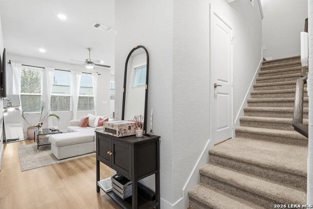 Image 6 of 33 For 8851 Oakland  10