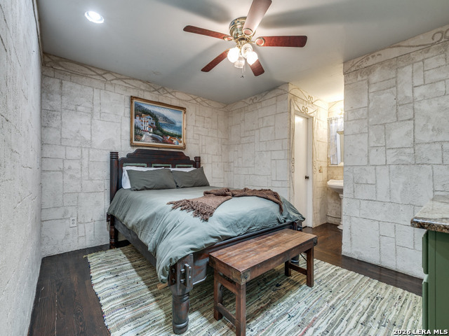 Image 10 of 21 For 9334 Cliff Way St