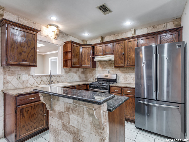 Image 6 of 21 For 9334 Cliff Way St