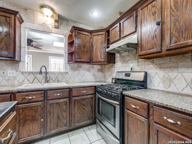 Image 7 of 21 For 9334 Cliff Way St