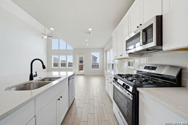 Image 12 of 30 For 12071 Pitcher