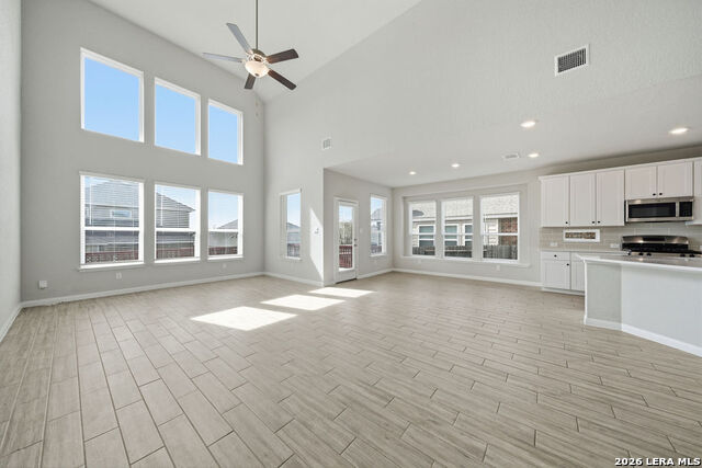 Image 6 of 30 For 12071 Pitcher