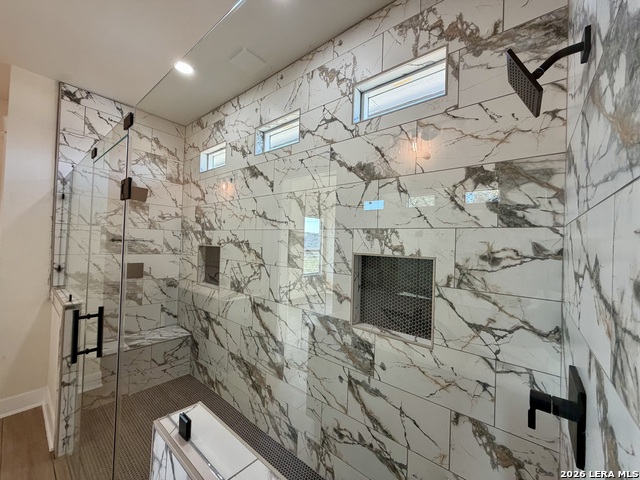 Image 33 of 55 For 712 County Road 320