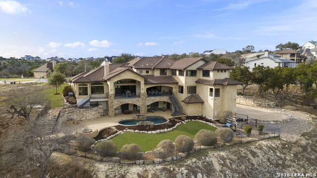 Listing photo id 112 for 1039 Bluewater Place