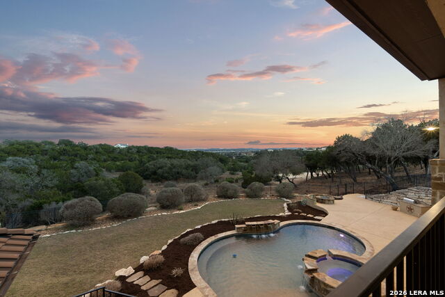 Listing photo id 119 for 1039 Bluewater Place