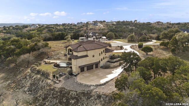 Listing photo id 123 for 1039 Bluewater Place