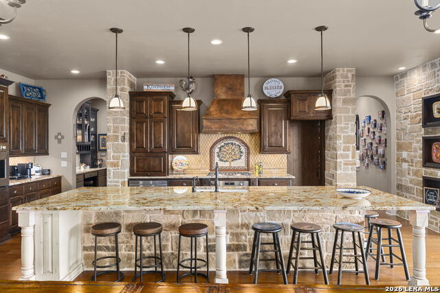 Listing photo id 20 for 1039 Bluewater Place