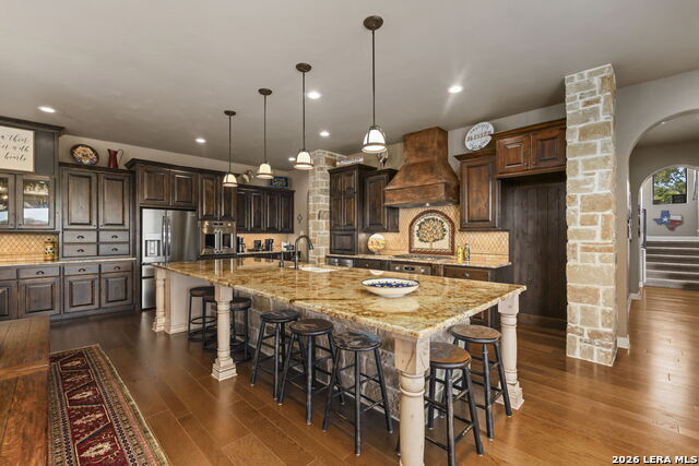Listing photo id 22 for 1039 Bluewater Place