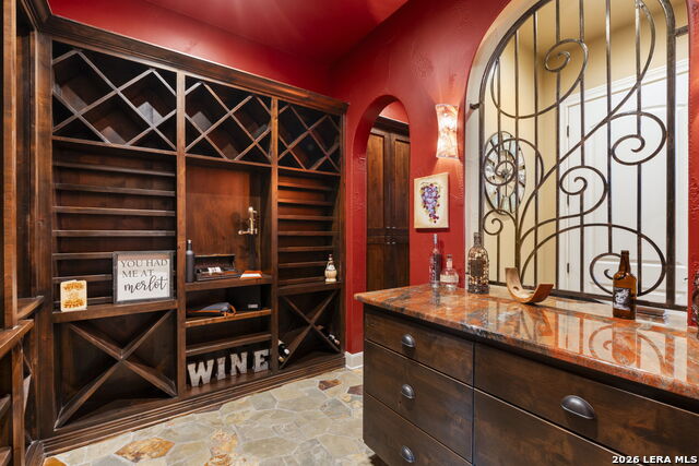 Listing photo id 28 for 1039 Bluewater Place