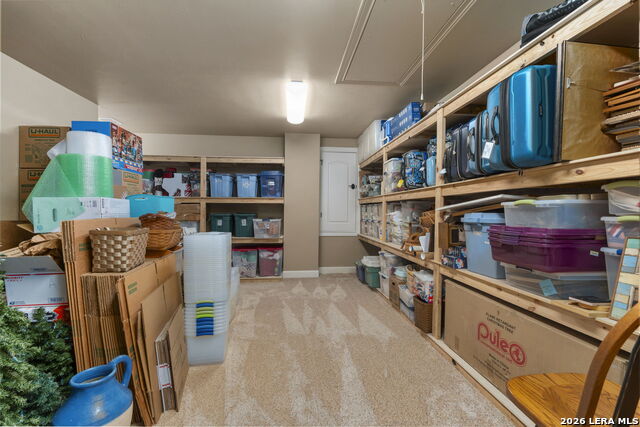 Listing photo id 66 for 1039 Bluewater Place
