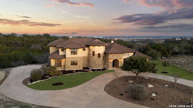 Listing photo id 75 for 1039 Bluewater Place